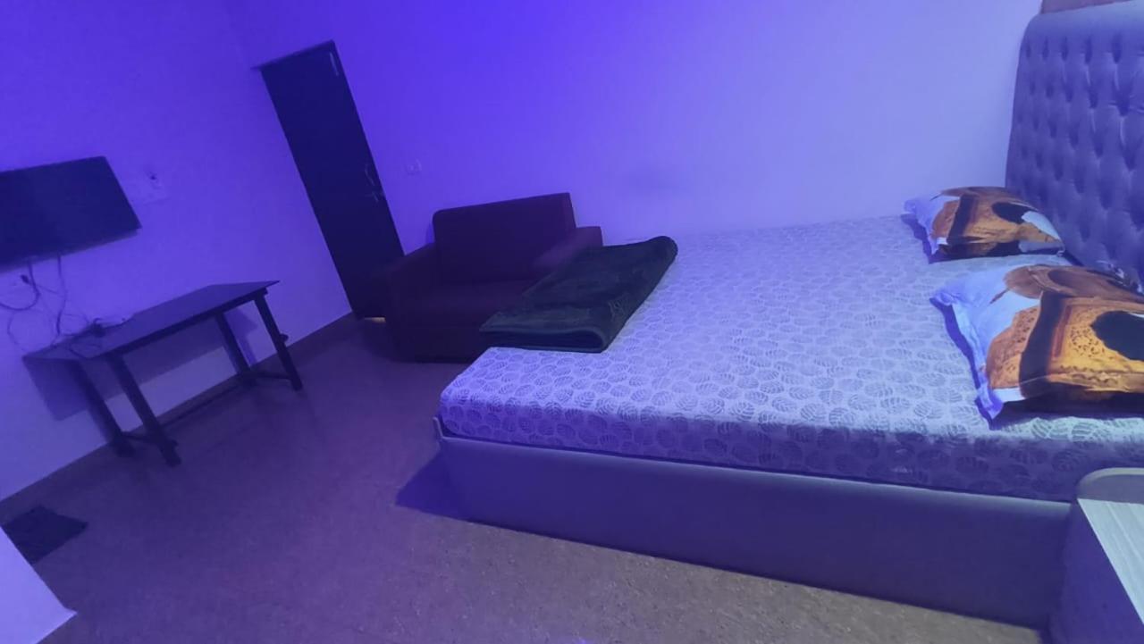 Blue Rays Apartment Calangute Room photo