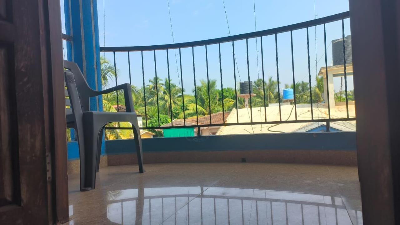 Blue Rays Apartment Calangute Room photo